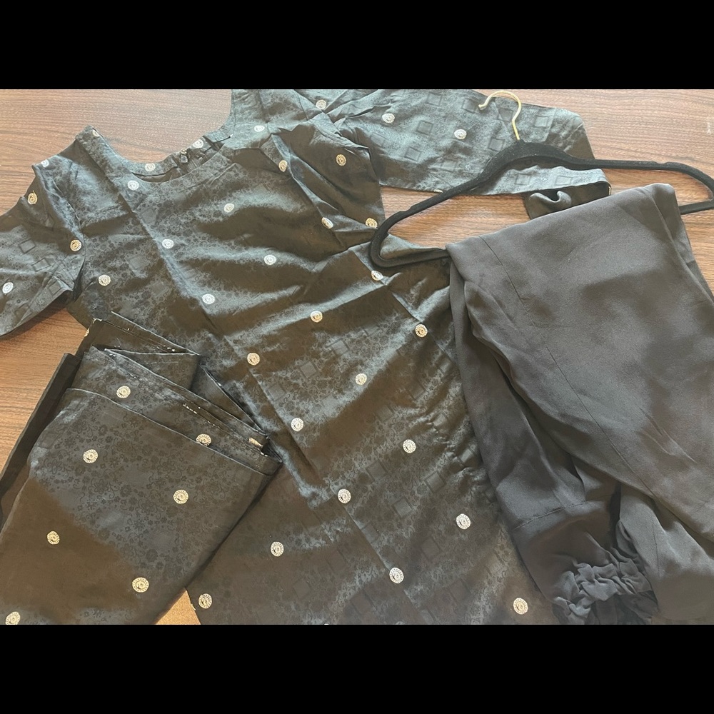 Black shirt and shalwar with dubatta size medium